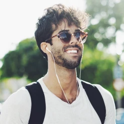 Colgate® Max White Charcoal Zahnpasta 12 Colgate® Max White Charcoal Zahnpasta -NIVEA SHOP MAM 8640011 SHOP IMAGE 1.4