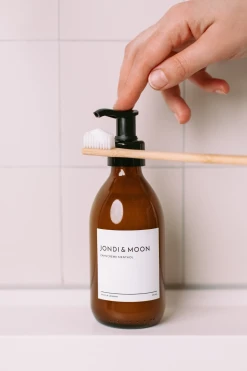 JONDI & MOON Zahncreme Menthol -NIVEA SHOP MAM 9075492 SHOP IMAGE 1.4